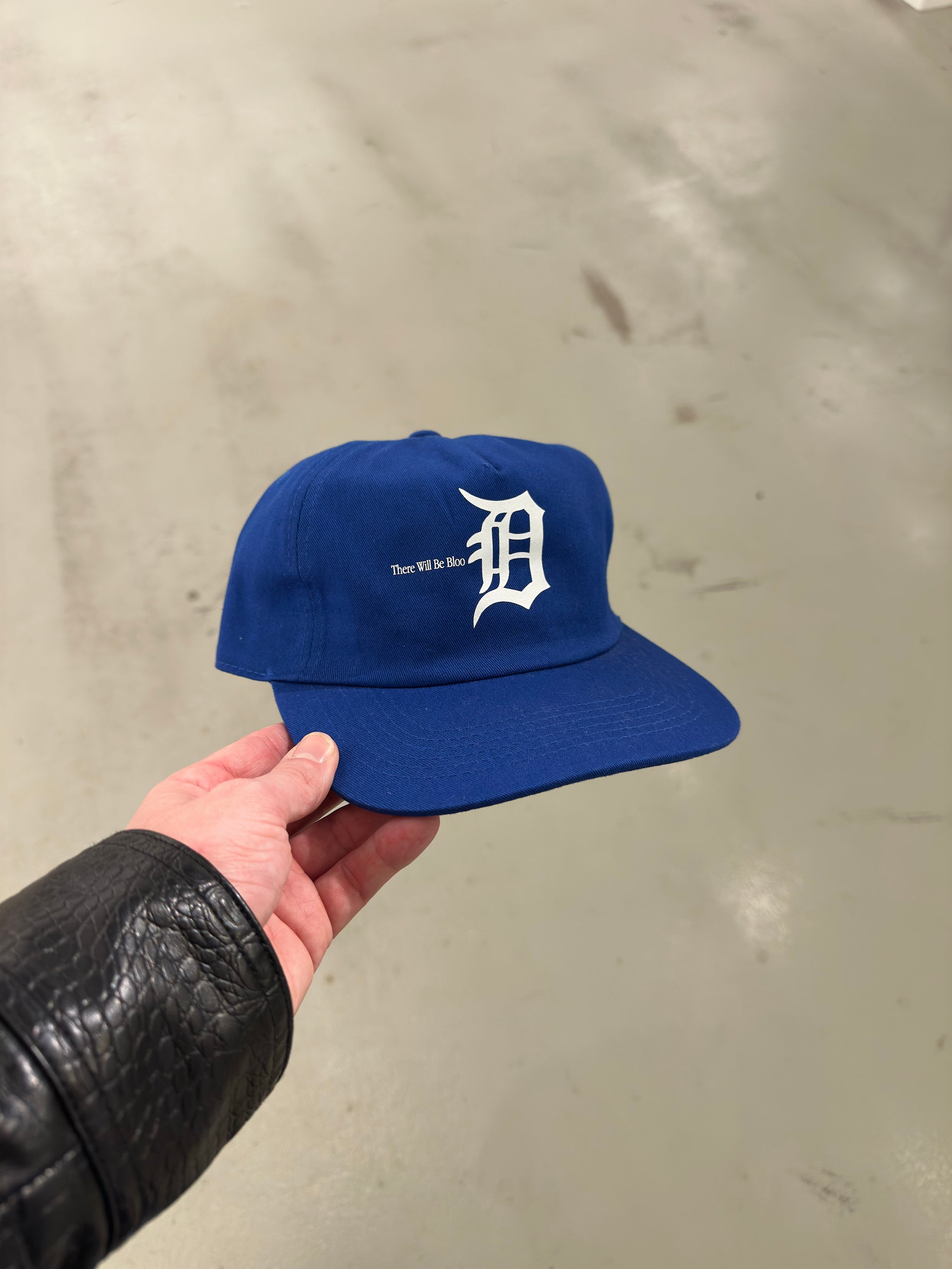 Blood Cap Royal